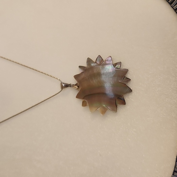 NWT Cookie Lee Vintage Silvertone Floral Shell 2 In 1 Pendant Necklace - Picture 8 of 11